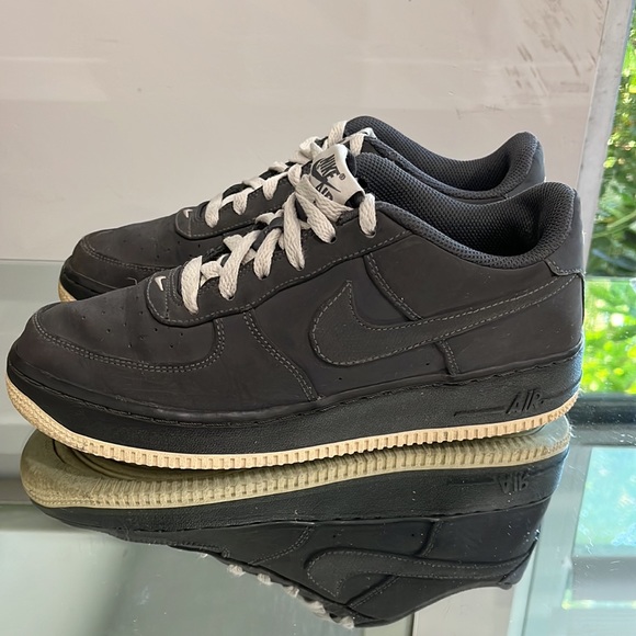 Nike Air Force 1 Dark Grey Size 8 - Picture 10 of 16